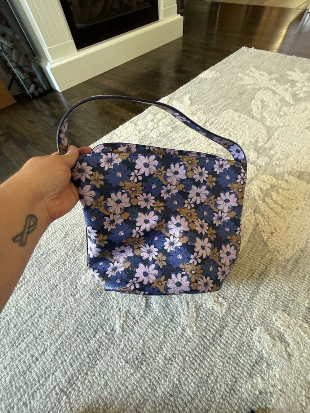 Vera Bradley Faux Leather Slouchy Bucket Shoulder Bag Trellis Floral